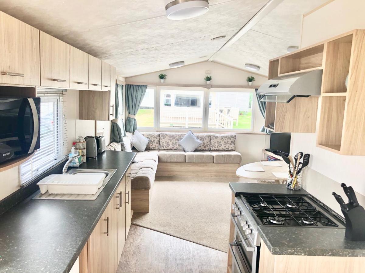 The Salsa Attractive Accomodation At Tattershall Lakes Exterior foto